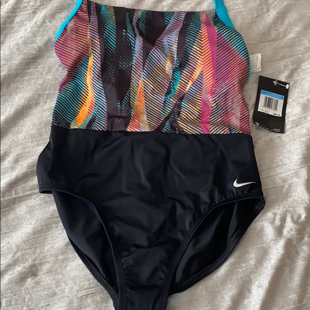 NIKE BATHING SUIT NWT - Picture 1 of 8